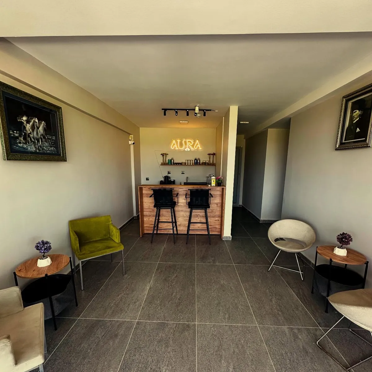 Aura Spa & Beauty Mezitli bekleme salonu